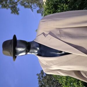 Austin Reed Cream Wool Luxury Blazer